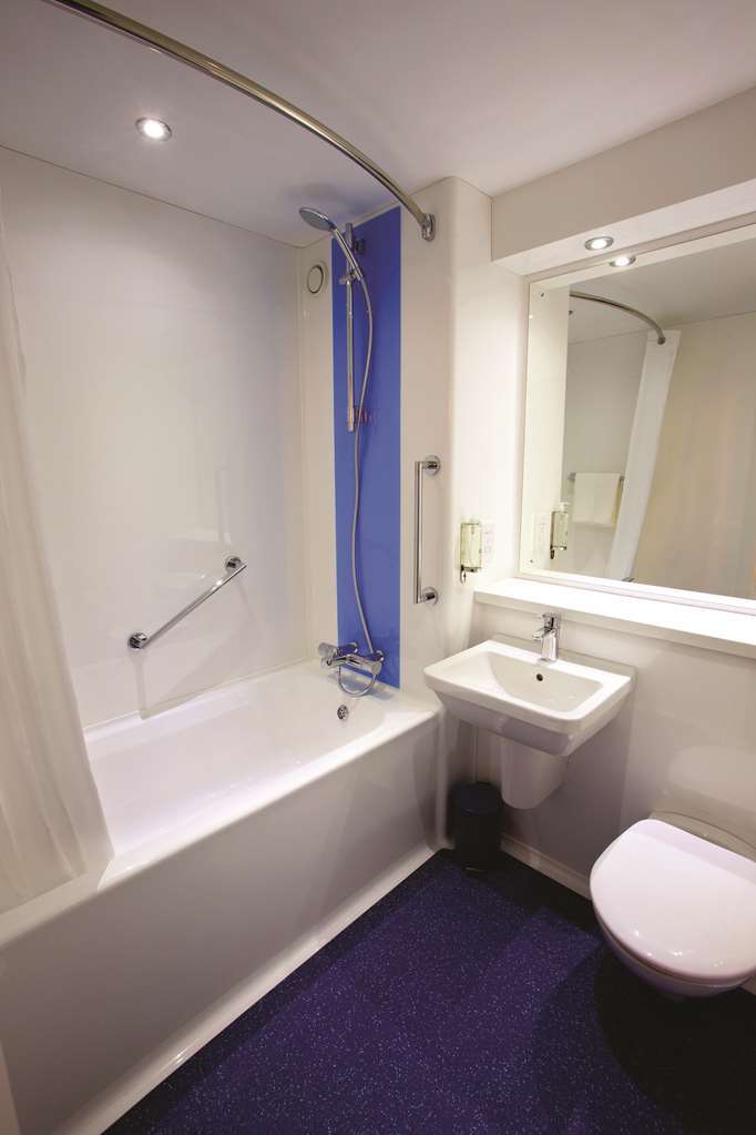 Travelodge London Finchley 客房 照片