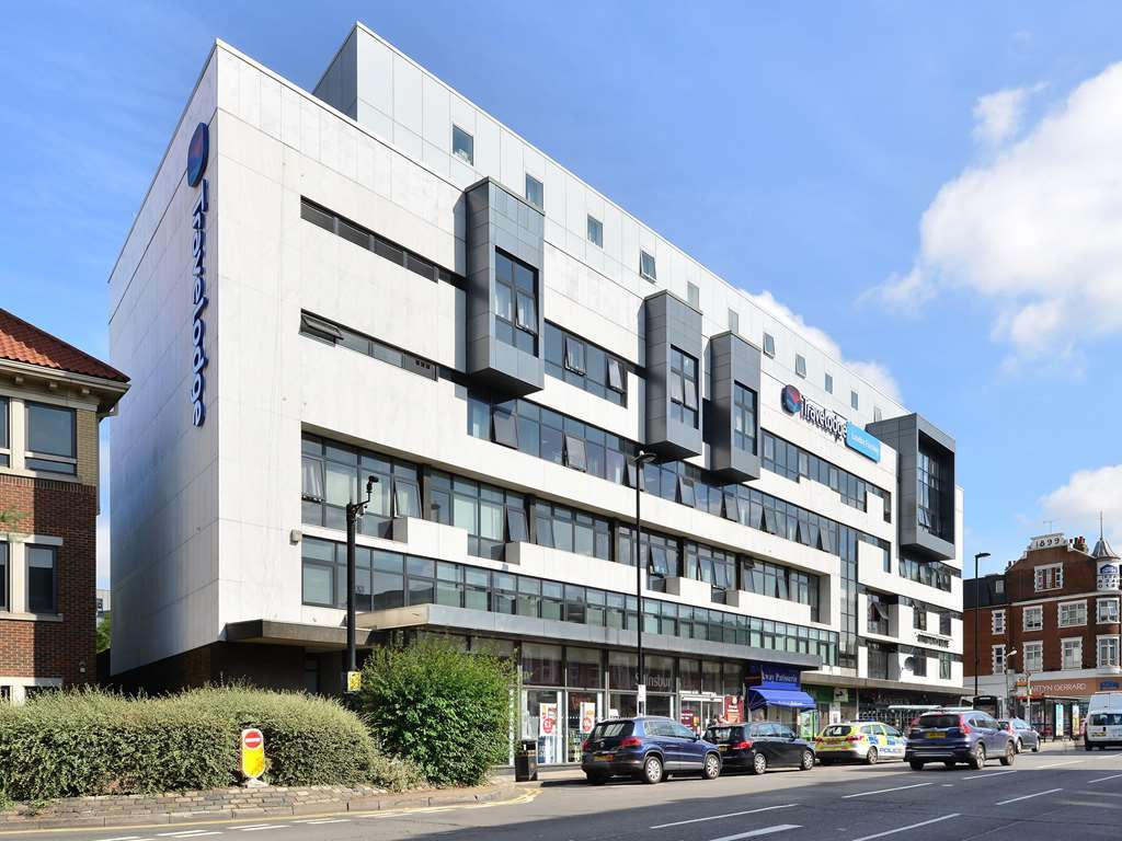 Travelodge London Finchley 外观 照片