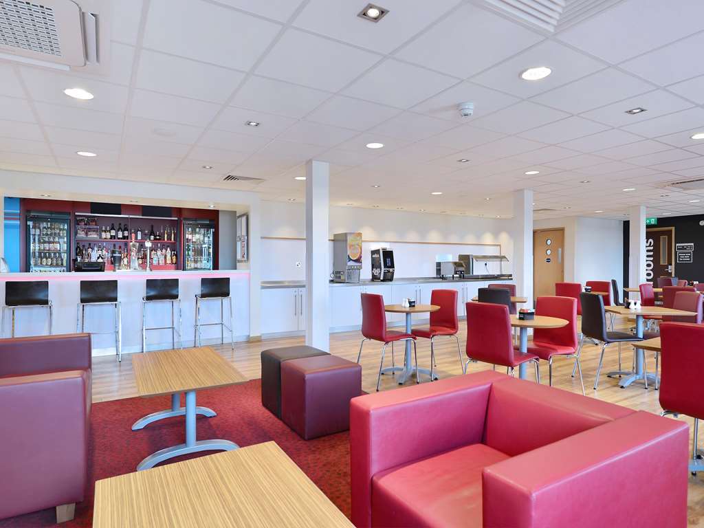 Travelodge London Finchley 餐厅 照片